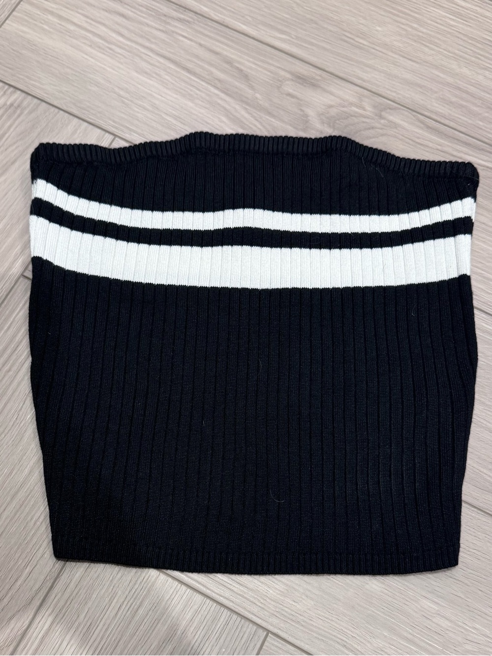 Fashion Nova Black & White Ribbed Strapless Tube Top
